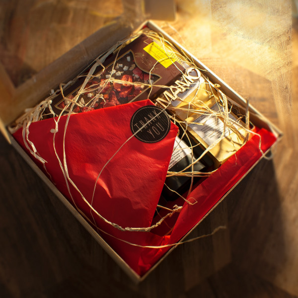 Zestaw Prezentowy - 2 Kawy, 2 Herbaty i Czekolada Artystyczna